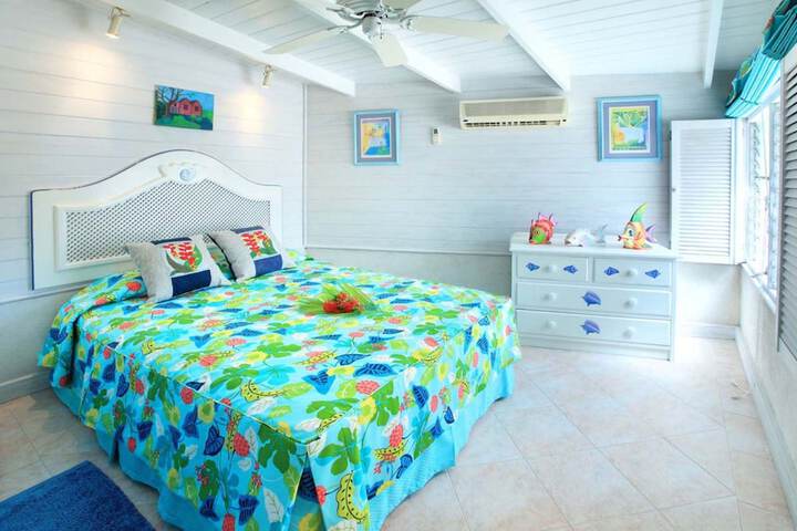 Room 2 of 79