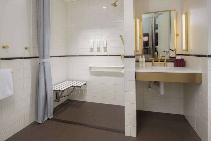 Bathroom shower