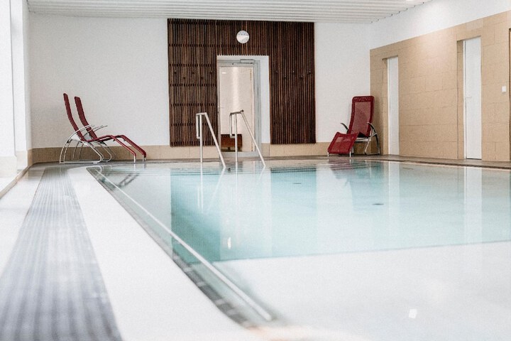 Pool 34 of 45