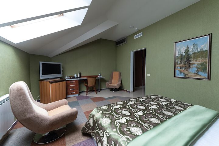 Room 8 of 53