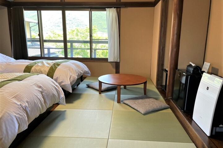 Room 18 of 55