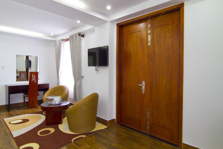 Room 20 of 47