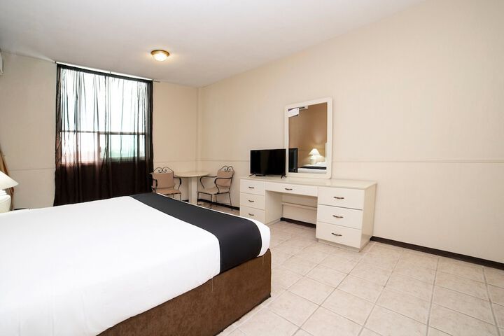 Room 5 of 40