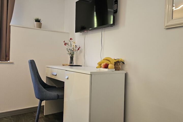 Room 36 of 140