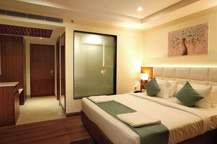 Room 30 of 72