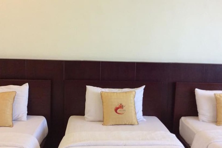 Room 21 of 34