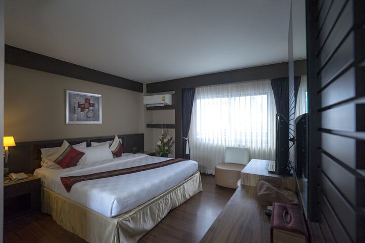 Room 15 of 76