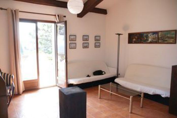 Room 12 of 17