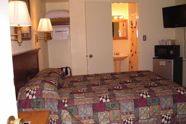 Room 17 of 54