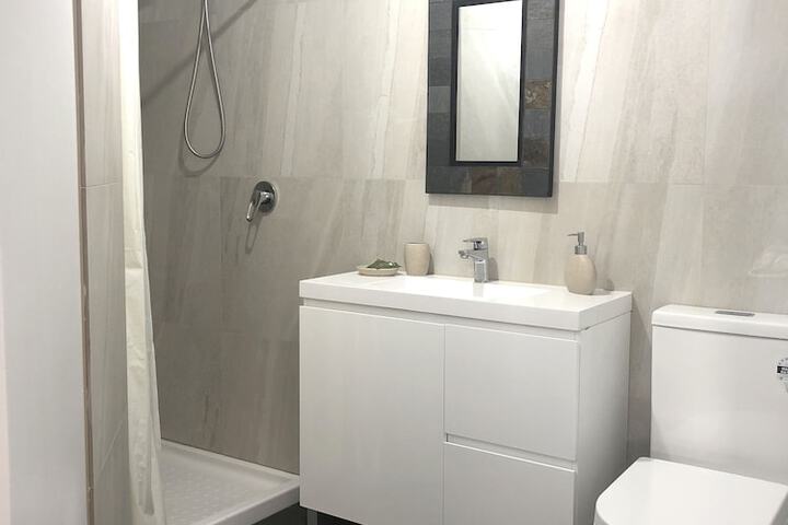 Room 45 of 65