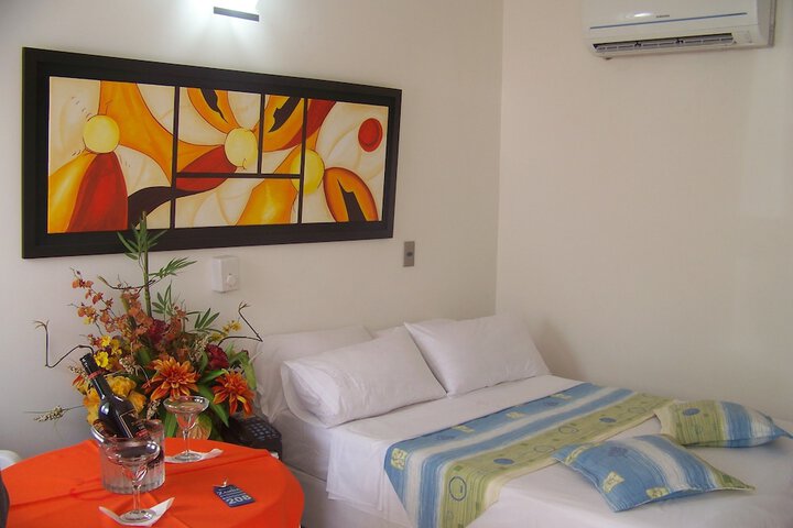 Room 15 of 33