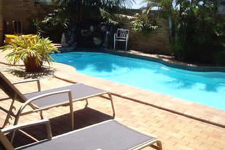 Pool 9 of 10