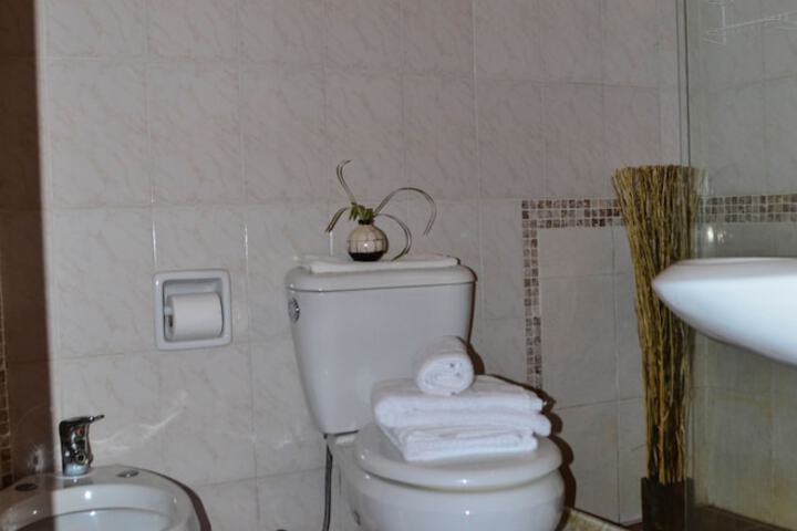 Room 11 of 24