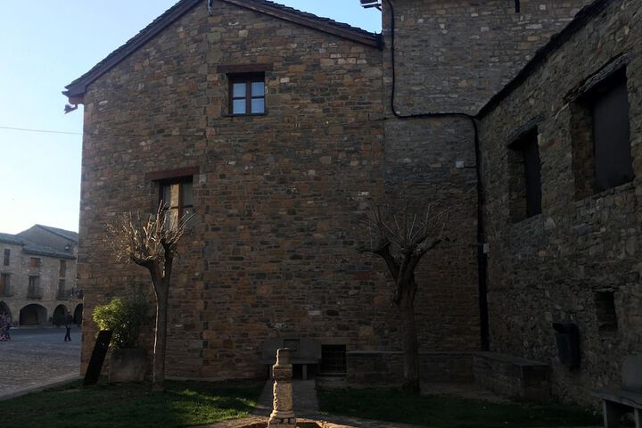 Hotel Entry