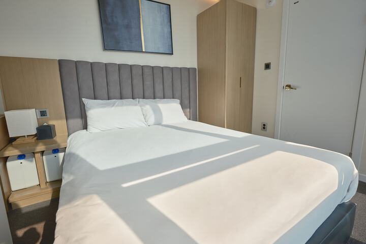Room 35 of 224
