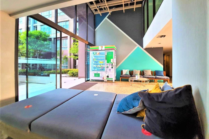 Room 2 of 15