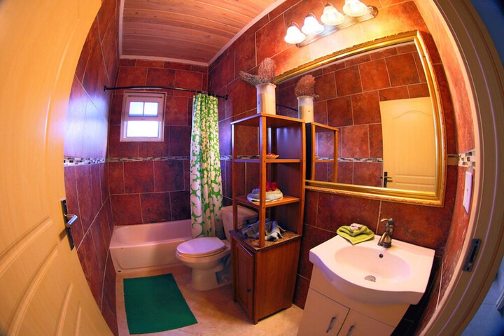 Room 34 of 72