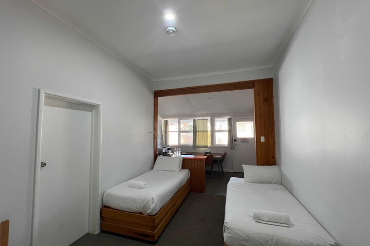 Room 53 of 109