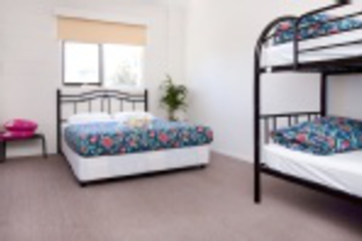 Room 29 of 216