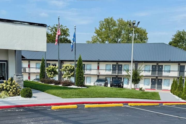 Hotel 41 of 48