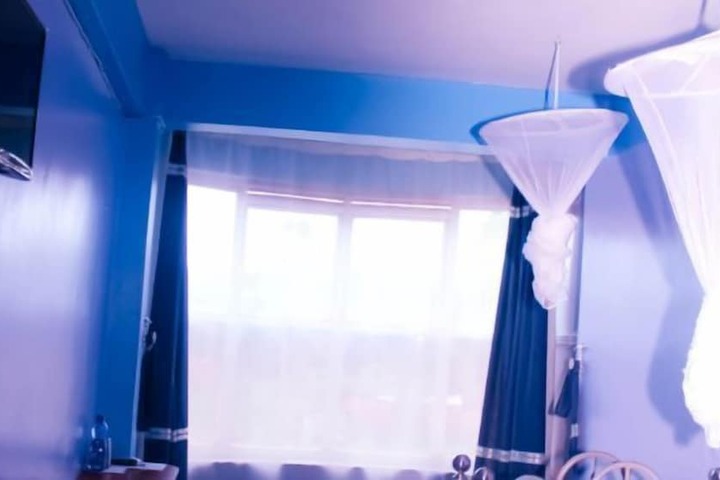 Room 15 of 35