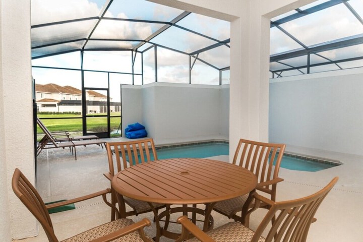 Terrace/Patio 13 of 18