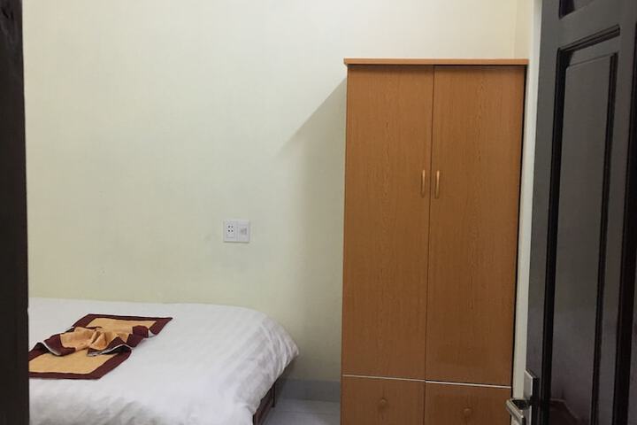 Room 11 of 82