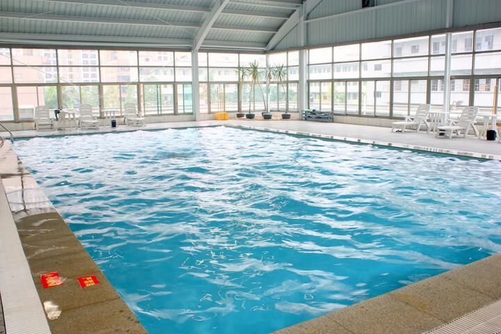 Pool 30 of 42