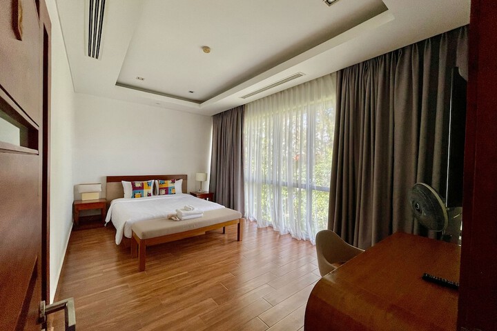 Room 63 of 246
