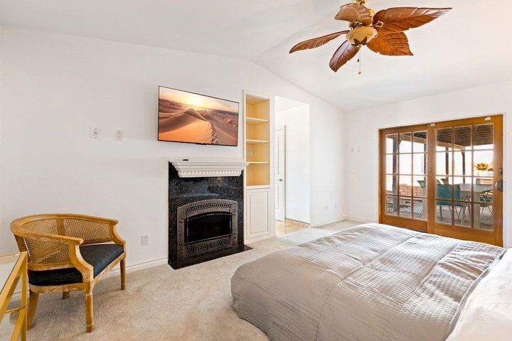 Room 3 of 16