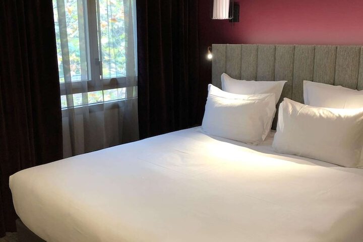 Room 25 of 117