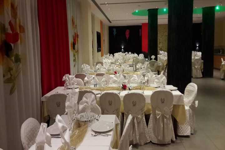 Ballroom/Hall 38 of 43