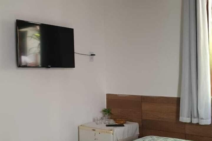 Room 27 of 86