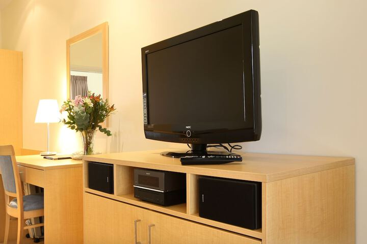 Room 44 of 74