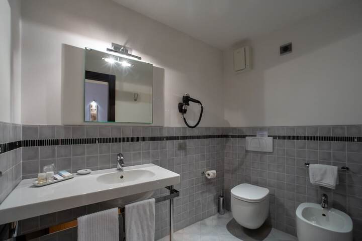 Room 40 of 62