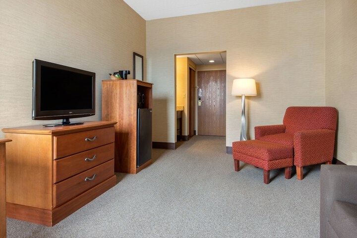 1 King Bed (18 of 18)