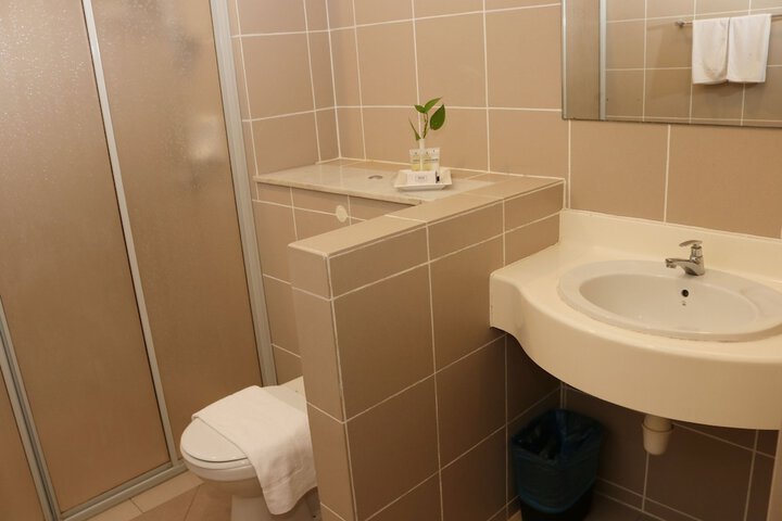 Clean Restrooms