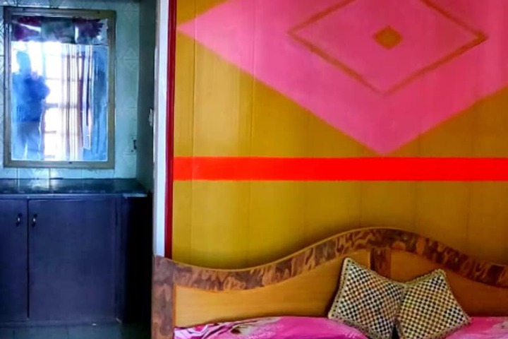 Room 11 of 26