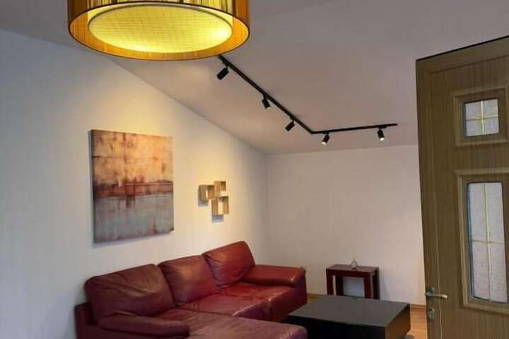 Room 12 of 26