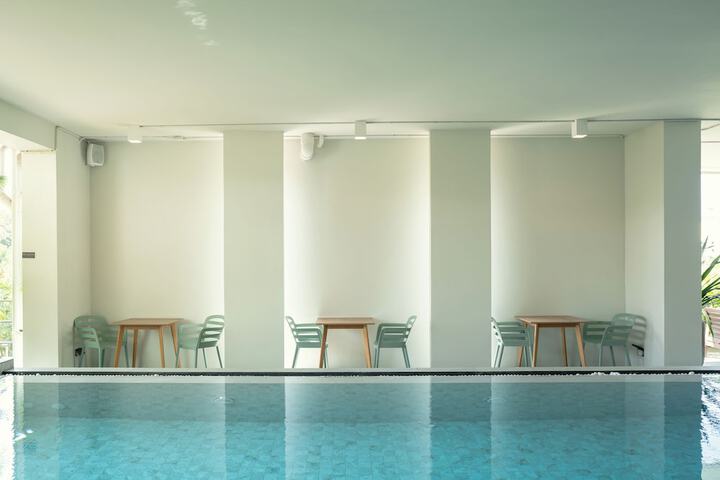 Pool 53 of 80