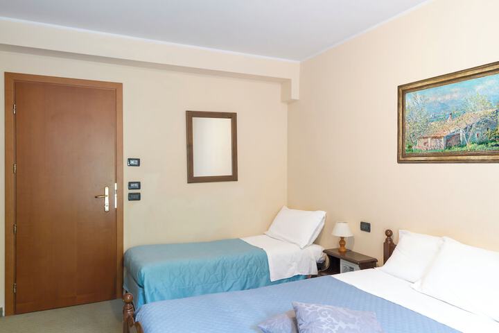 Room 15 of 60