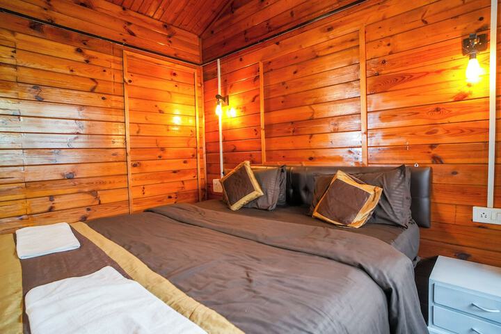 Room 21 of 46