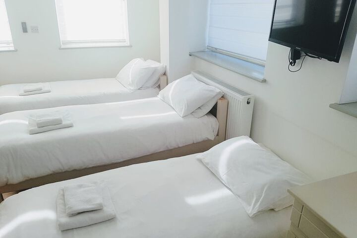 Room 10 of 46
