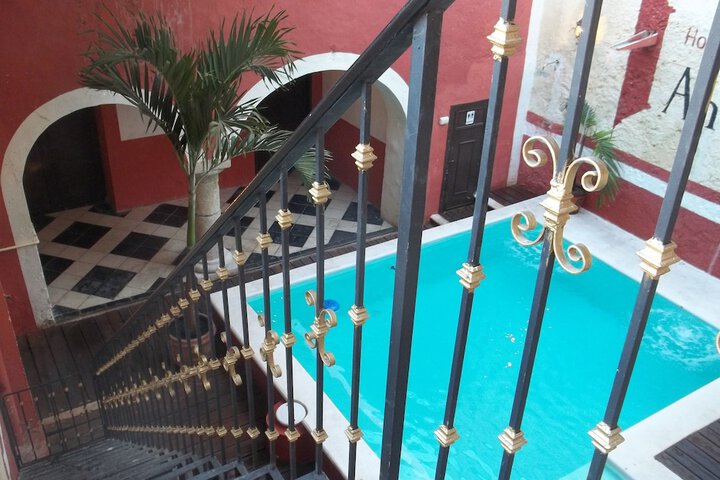 Pool Hotel