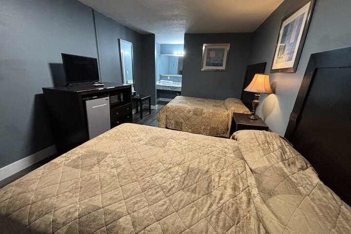 Room 16 of 31