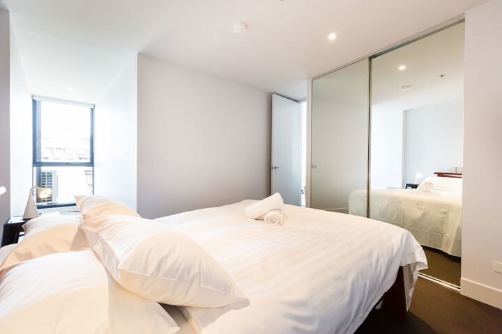 Room 4 of 20