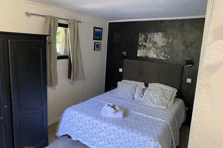 Room 16 of 144