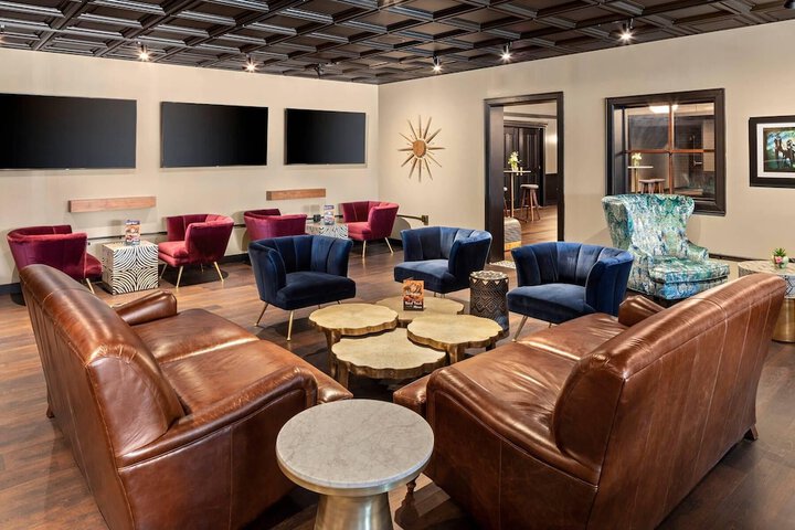 Guest Lobby