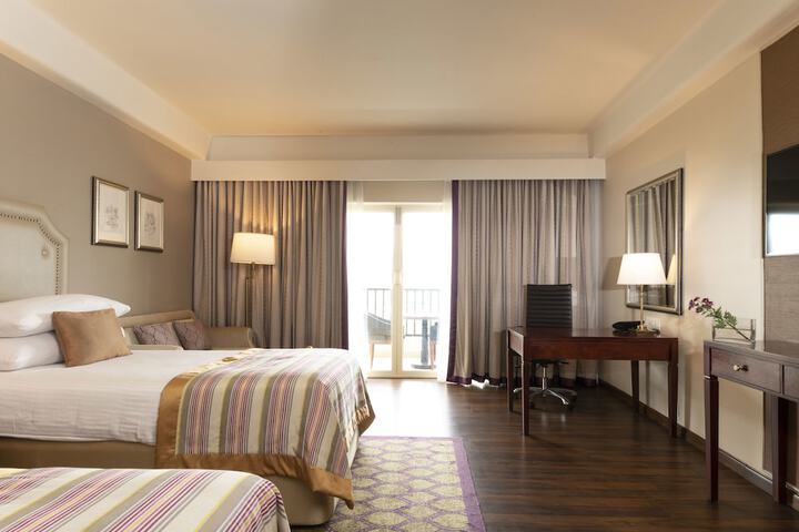 Room 12 of 78