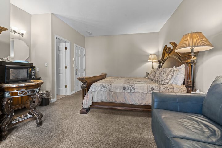 Room 35 of 113